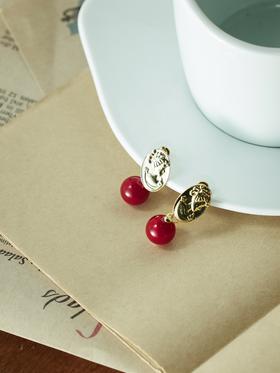 鹿鹿推荐·秋冬复古宫廷椭圆安可拉红耳钉