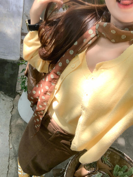 <曾小咸推荐> 现货秒杀！微信超特价！黄色毛衣开衫+吊带背心两件套 日常179.99 立减90 秒杀89.99！！ 商品图9