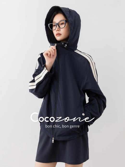 COCO ZONE 刘一一“校服外套”连帽轻盈日常外套 CD1A1228 商品图7
