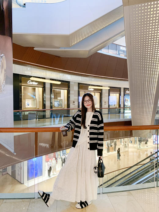 【169元任选2件】现货！黑色条纹毛衣开衫 商品图8