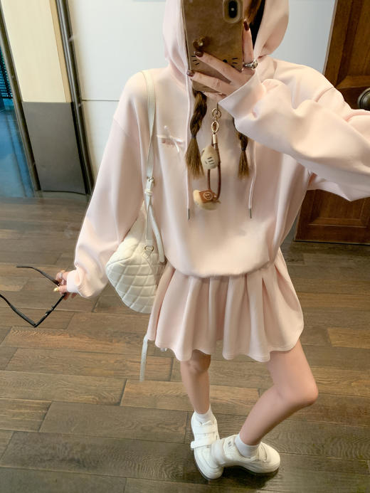 <曾小咸推荐>现货秒杀！微信超特价！学院风连帽卫衣连衣裙 日常249.99 立减90 秒杀159.99！ 商品图7