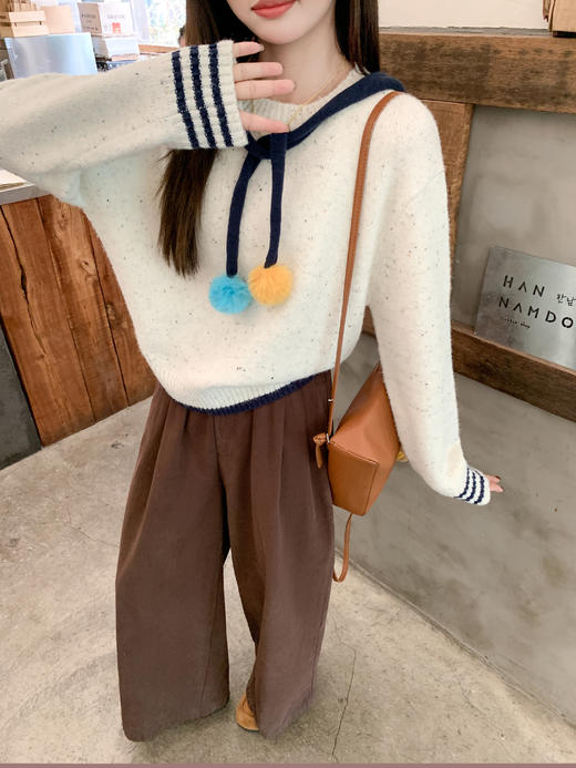 【189元任选2件】现货！米白色带蓝色披肩毛衣 商品图5