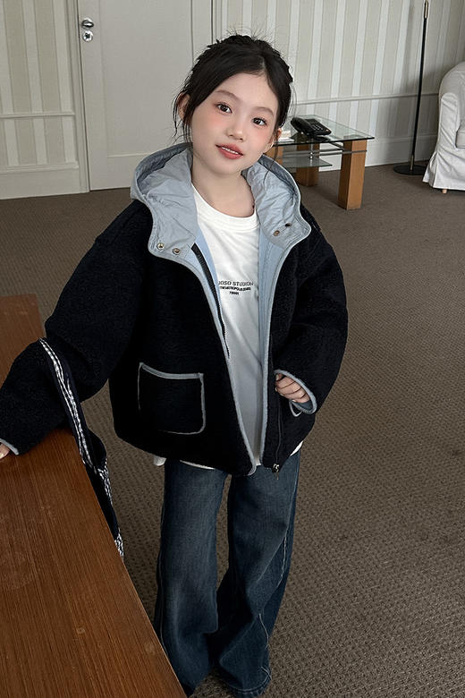 🧊抗寒密码保暖神器❗️大爆款❗【吉米故事儿童加厚撞色羊羔绒外套】👀一眼心动炒鸡可爱又jing致时尚🧣超厚实 行走的小火炉~👒连帽设计版型宽松不挑人👧👦男宝女宝都能穿！ 商品图0