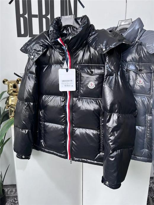 蒙口三色织带短款胸口徽章logo鹅绒羽绒服 商品图3