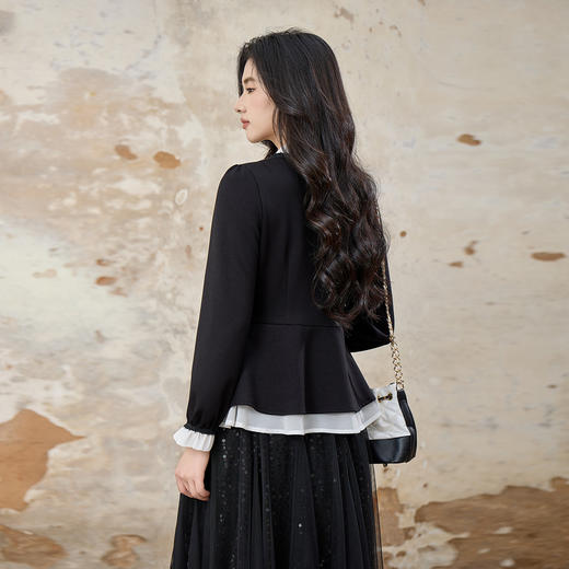 奢姿大码女装2025秋装新款胖妹妹气质撞色木耳边圆领单排扣上衣9953253749 商品图3