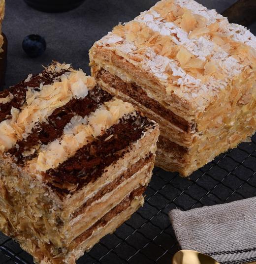 「荷家」拿破仑千层酥/长条蛋糕卷 ， 一口封神，颠覆传统拿破仑，暄软酥脆奶香十足 商品图0