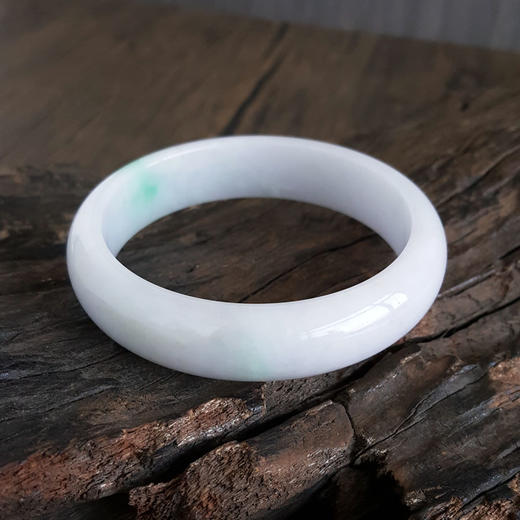 【天然正品】A货翡翠天然正桩细腻无裂纹糯种春彩飘阳绿58号翡翠手镯58号（皆取最大值）女士230325AH42现售价：1980 商品图3