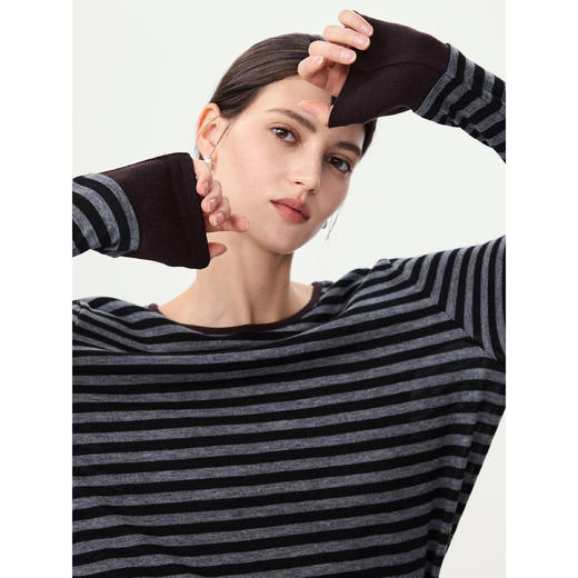 棉仓366601014-黑灰条纹羊毛长袖针织衫25秋冬撞色拼接正肩直筒T恤上衣 商品图1