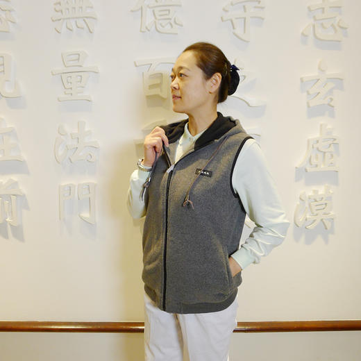 【静思书轩】连帽摇粒绒马甲环保材质温暖舒适 商品图2