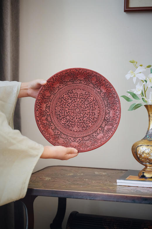 独角鹿西洋古董19世纪中国出品木胎剔红缠枝花叶及福寿云纹大盘 商品图2