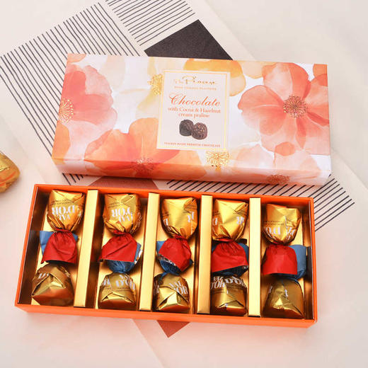 【新品上新】卡卡尼可可榛子酱脆米夹心巧克力制品145g(红色)04557/（蓝色）045558  优雅轻奢 甜蜜甄选 商品图1