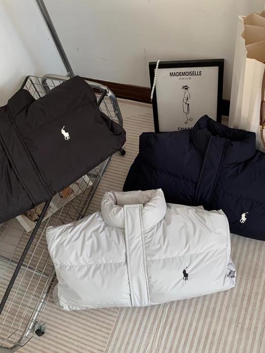 D110626精典连帽拉链可拆卸小马刺绣羽绒服男女同款 商品图1