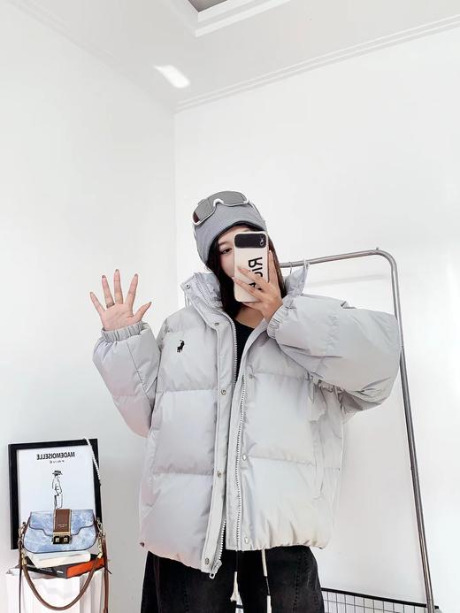 D110626精典连帽拉链可拆卸小马刺绣羽绒服男女同款 商品图4