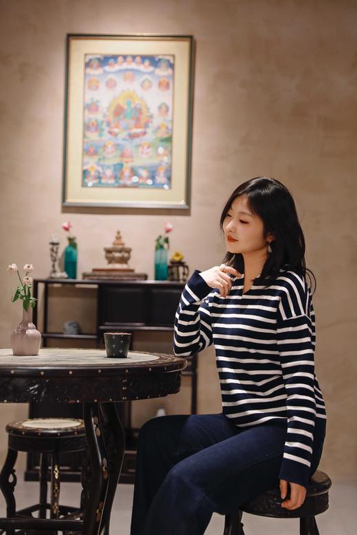 花痴私服好物分享 经典气质休闲条纹海魂衫！休闲包容松弛感十足，时髦显年轻！双面织超密面料，17%山羊绒混纺上身特别软糯，0扎感，之&禾同源代工厂出品！一件舒服、保暖、显瘦又不费心思搭配的搭配神器 商品图3