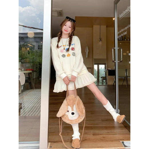 【169元任选2件】现货！杏色彩色绣花卫衣裙 商品图4