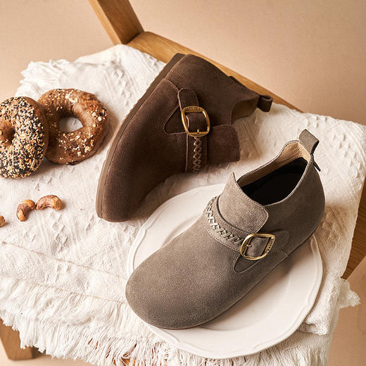 千百度内增高全包勃肯鞋女薄底舒适轻便复古深口单鞋A25502707 商品图1