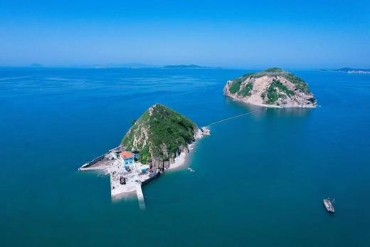 🔥正宗大连长海县小楼岛野生小银鱼，岛里人特别喜欢他的鲜美，干度好、不咸，直接空口吃都是贼鲜溜的味道，稀饭喝酒必备。 蒸炒炸，油煎一下，怎么做都好吃。2斤装，全国包邮。 商品图7