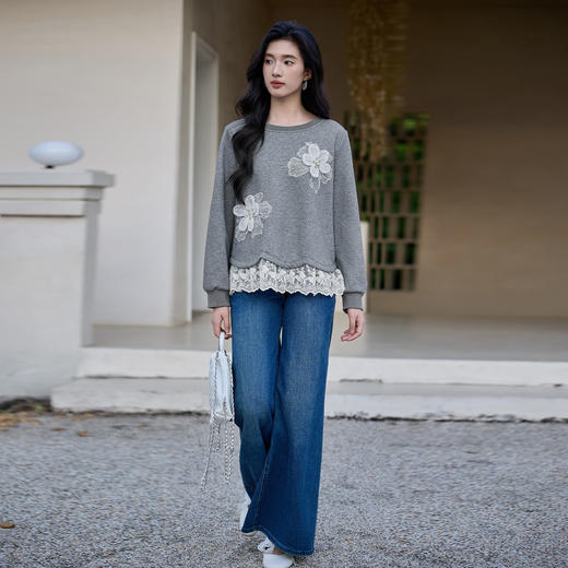 奢姿大码女装2025秋季胖妹妹时尚减龄蕾丝拼接设计花朵装饰上衣9953135230 商品图4