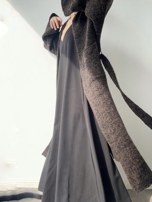 DONSEE10｜DS10AW2503-D 深棕灰 肌理针织长外套 商品图2