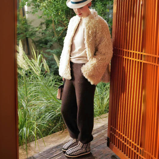 暖炉 轻软松弹羊绒羊毛束口亲肤基本款长裤 友好三色 山林曦照 商品图3