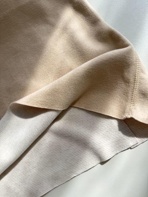 H歌尔家四色抑菌蚕丝网纱v领保暖背心 商品图14