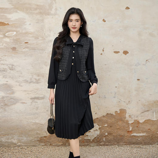 奢姿大码女装2025秋装新款胖妹妹轻奢休闲马甲百褶连衣裙套装9953994202AB 商品图4