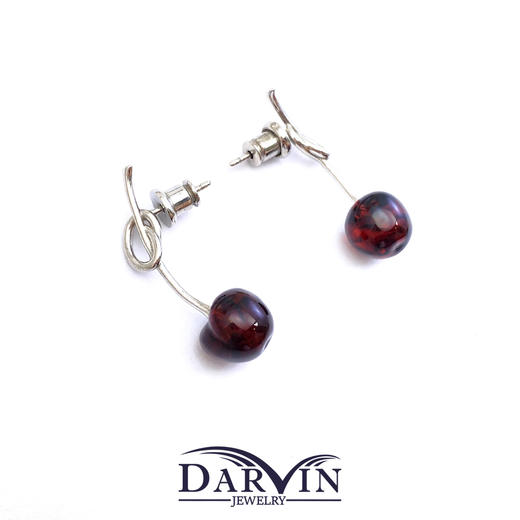 DARVIN 俄罗斯进口天然琥珀925银 血花珀樱桃耳饰 减龄俏皮 商品图4