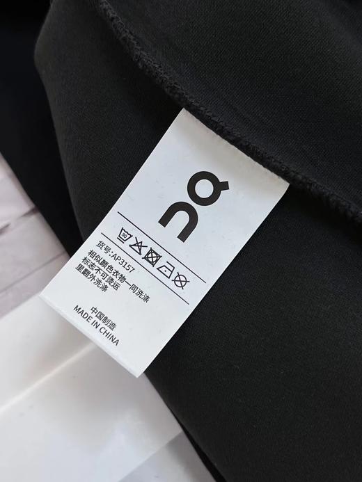 D110624秋冬新款胸前LOGO印花圆领加绒卫衣男款日常通勤百搭上衣 商品图3