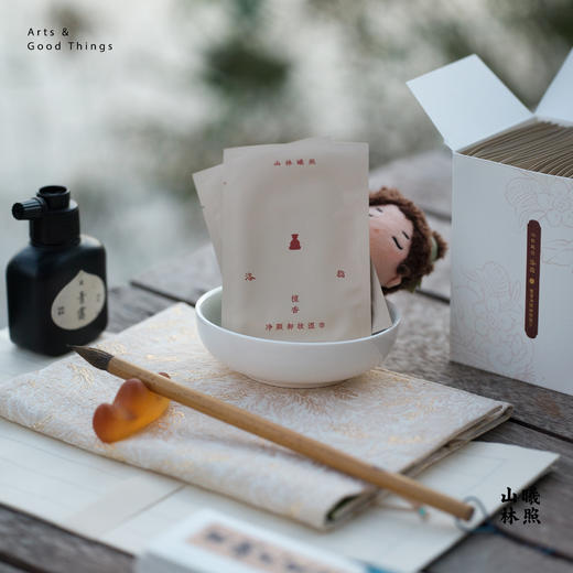 山林曦照 洛脂檀香净颜卸妆湿巾 一次性便携独立包装眼唇脸清洁 商品图1