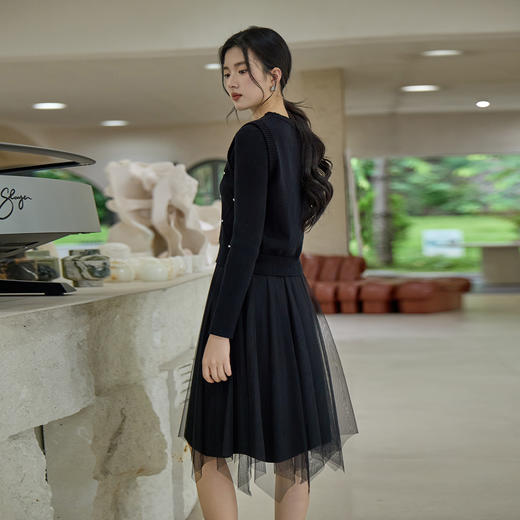 奢姿大码女装2025秋季气质网纱拼接针织连衣裙胖妹妹圆领简约裙子 商品图3