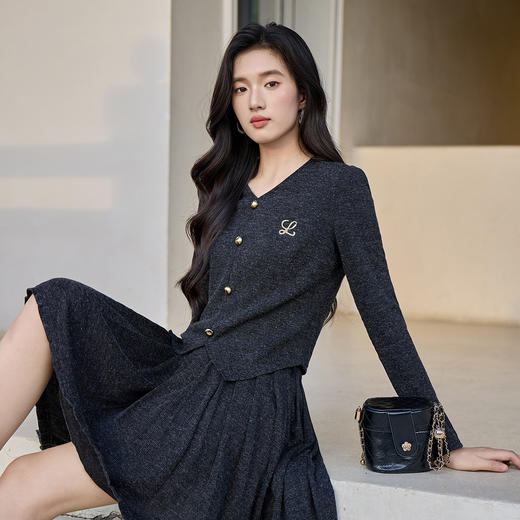 奢姿大码女2025秋季时尚喇叭袖V领针织开衫胖妹妹气质减龄上衣9953153750A 商品图0