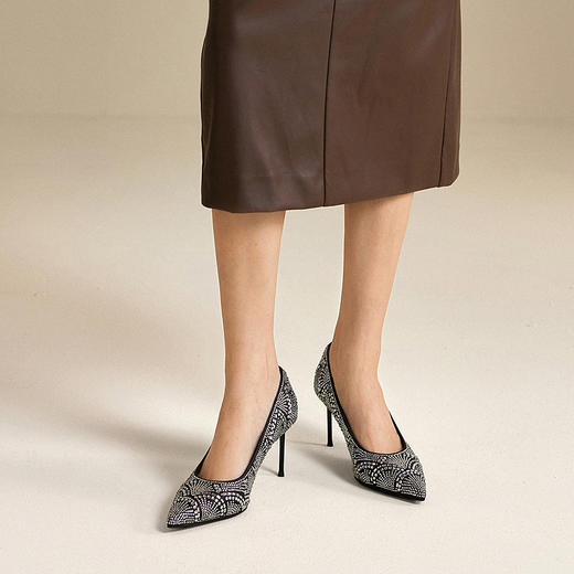 【静音系列】千百度水钻高跟鞋女2026春季新款宴会婚鞋浅口单鞋A26188113 商品图1