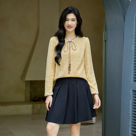 奢姿大码女装2025秋季时尚镂空花纹设计气质系带流苏装饰针织上衣9953294359 商品图1