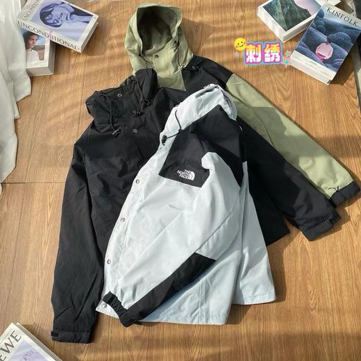 D110632冬季新款休闲撞色三合一冲锋衣外套男女同款 商品图1