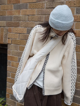 步履不停/5D13304C/翻领粗针拉链开衫外套