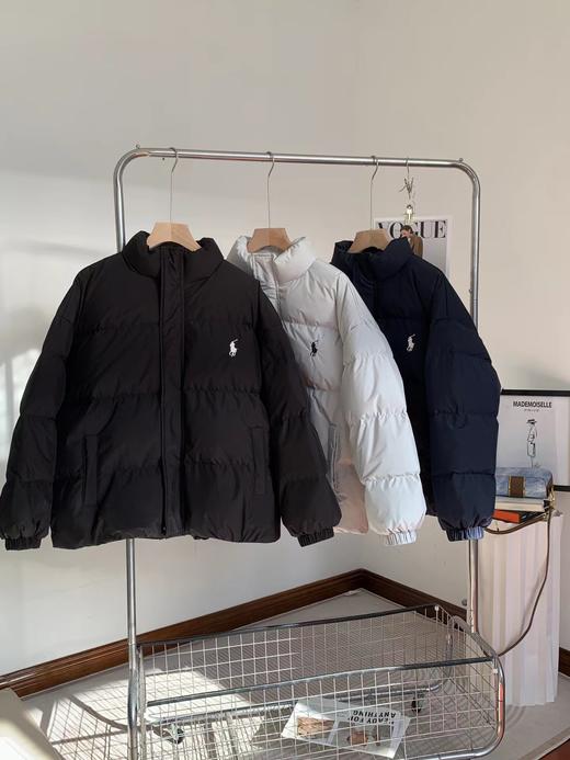 D110626精典连帽拉链可拆卸小马刺绣羽绒服男女同款 商品图0