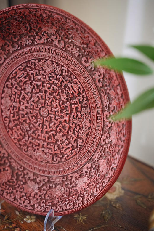 独角鹿西洋古董19世纪中国出品木胎剔红缠枝花叶及福寿云纹大盘 商品图5