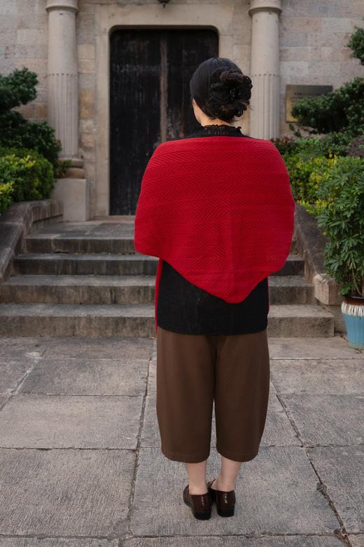 一周发货【针织帽 & 多功能三角巾】黑色、咖色、灰色针织帽，减龄保暖防风护耳，大头围款！3款三角巾，解锁4种最经典百搭色系，咖色、红色、黑色、白色 商品图3