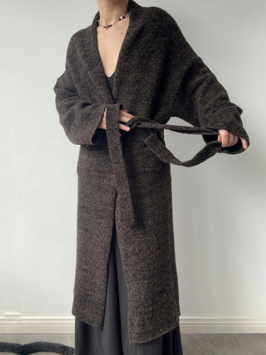 DONSEE10｜DS10AW2503-D 深棕灰 肌理针织长外套 商品图0