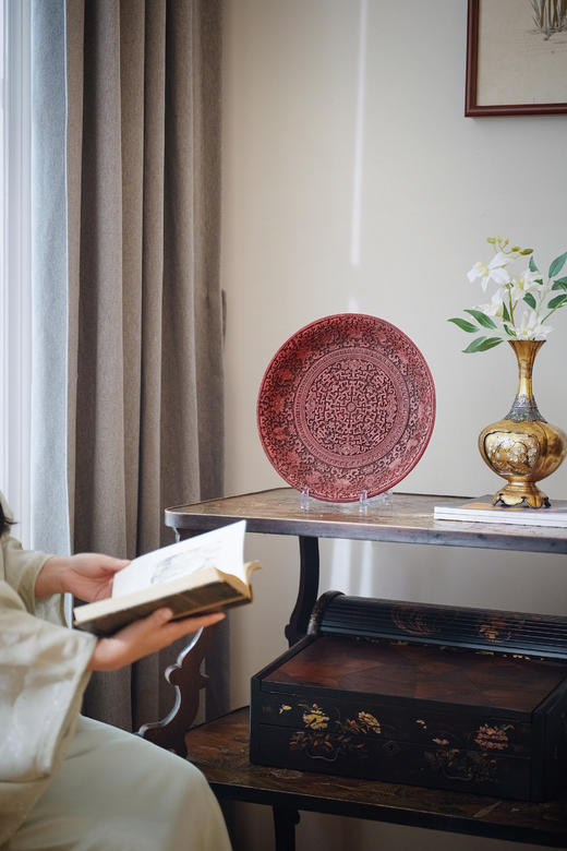 独角鹿西洋古董19世纪中国出品木胎剔红缠枝花叶及福寿云纹大盘 商品图0