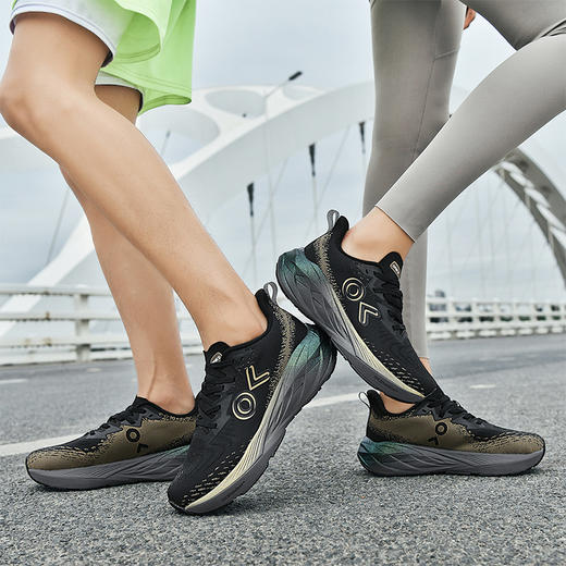 【百元价格 千元配置 德国百年精工】ONKE科技跑鞋16代GM68（Q软如踩云朵 银离子抑菌BOOM爆米花鞋垫） 商品图3