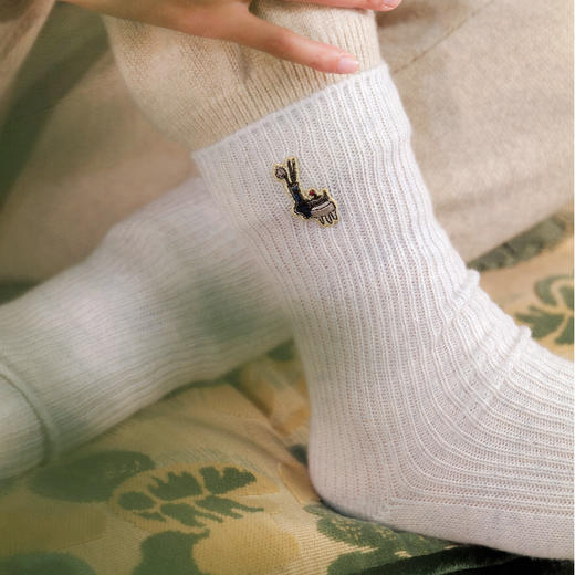 暖袜 100%山羊绒提花 可爱饰绣 松软无骨中筒袜 堆堆袜 山林曦照 商品图4