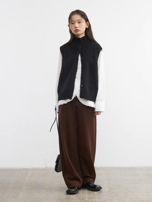 步履不停/5C43163C/休闲廓形弯刀卫裤 商品图3