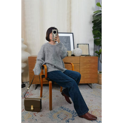 【非质量问题不退】油画美人  100% 山羊绒 AB 花纱  阿尔巴斯绒山羊 拉绒界天花板的「小皮草」款  400g重磅加厚款  商品图5