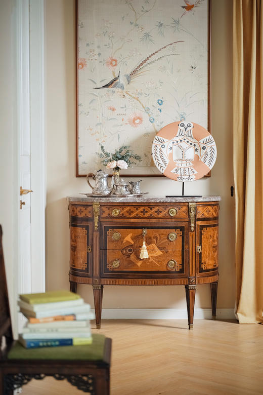 【已售】独角鹿西洋古董路易十六风格铜鎏金装饰大理石面细木镶嵌边柜 商品图0