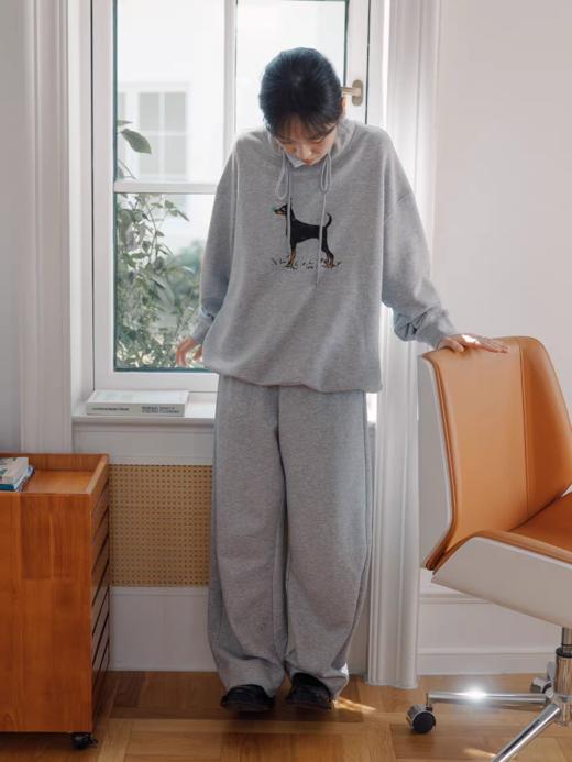 步履不停/5C43163C/休闲廓形弯刀卫裤 商品图4