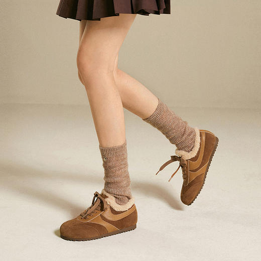 千百度薄底加绒德训鞋雪地靴女毛毛鞋保暖运动休闲鞋A25602601 商品图2