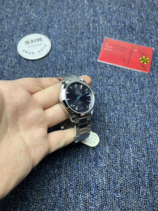 UVS欧米茄 OMEGA 海马150米系列“柚木蓝” 蓝针海马 男士腕表
机芯：搭载改Cal.8500 商品图2