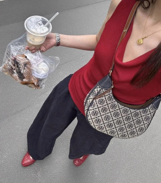 奥特莱斯订单tb月牙包腋下包斜挎包110604 商品图3