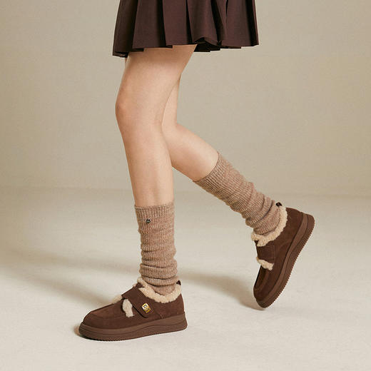 千百度厚底时尚雪地靴女加绒保暖休闲魔术贴暖暖短靴A25602118 商品图1